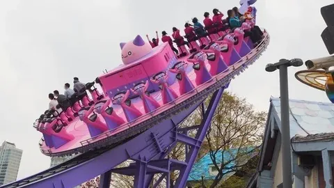 日本国脚中卫临时加盟利物浦展露头角：队长青睐，离场引热烈掌声